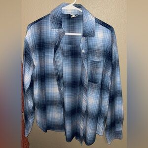 Aeropostale Women's Navy and White Checkered Button Down Shirt